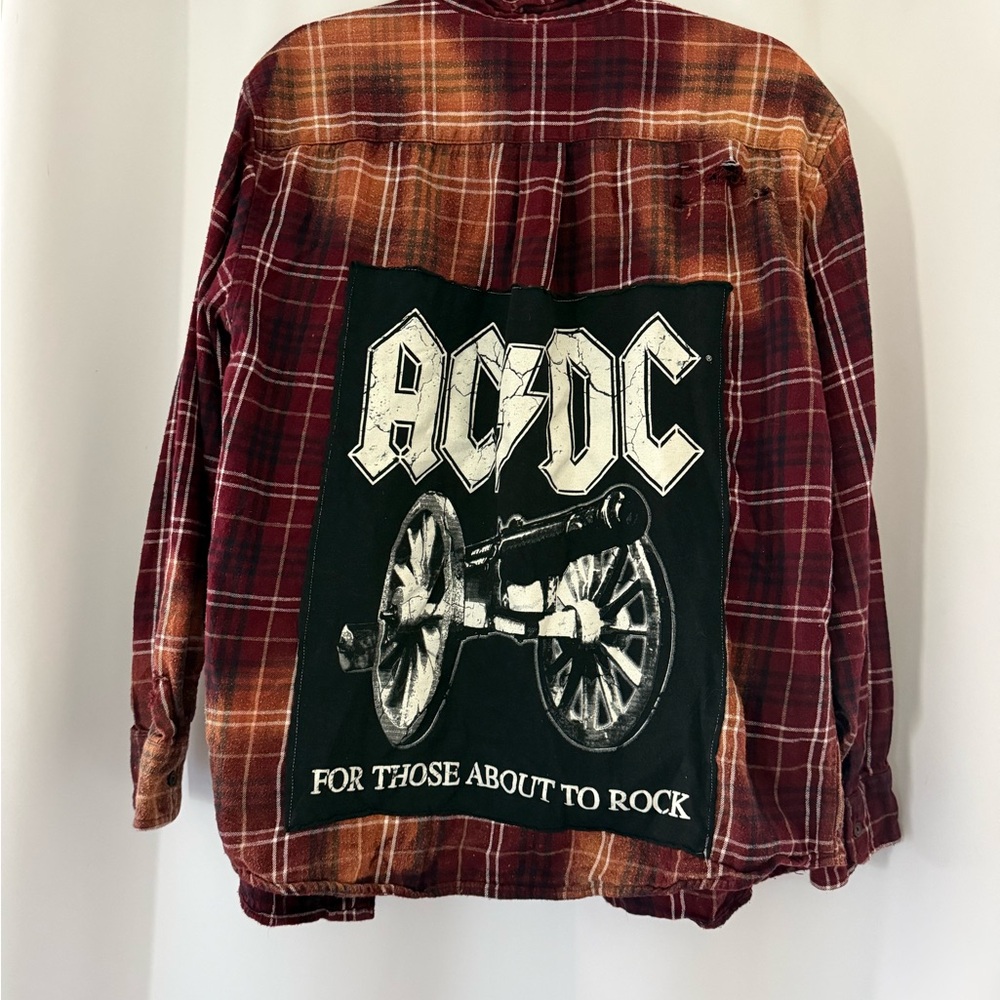 AC/DC Men’s Distressed Flannel